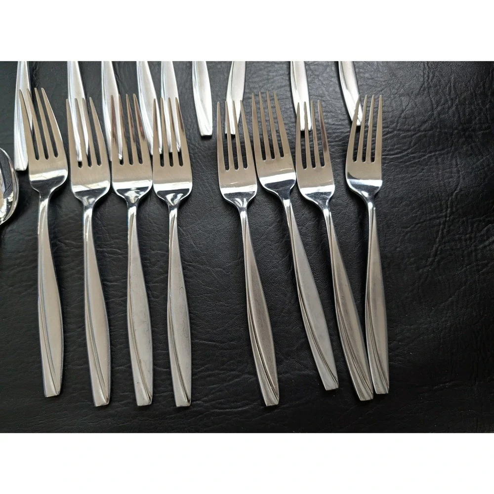 Oneida Camlynn Stainless Steel Flatware Set Service for 8 Silverware 40 Pieces